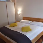 60qm Naabtal Im Historischen Pfarrhaus Apartment *