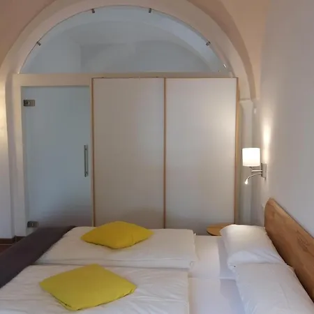 60qm Naabtal Im Historischen Pfarrhaus Lejlighed
