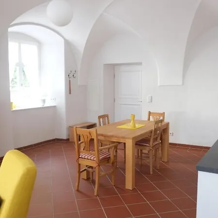 60qm Naabtal Im Historischen Pfarrhaus Διαμέρισμα